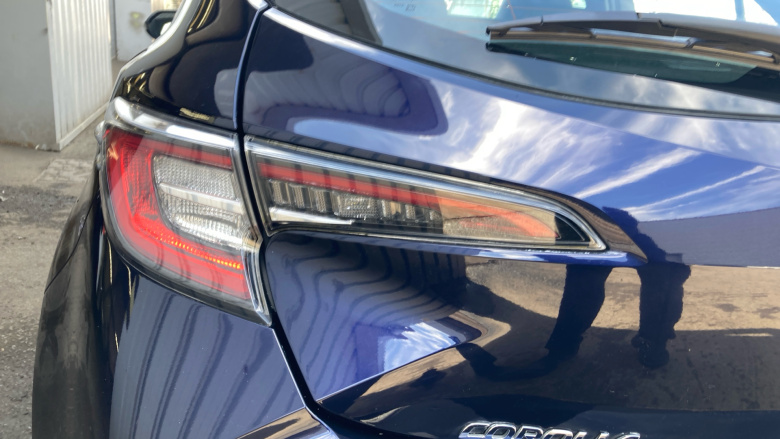 Toyota Corolla 1.8 VVT-i Hybrid Icon 5dr CVT Hybrid Hatchback